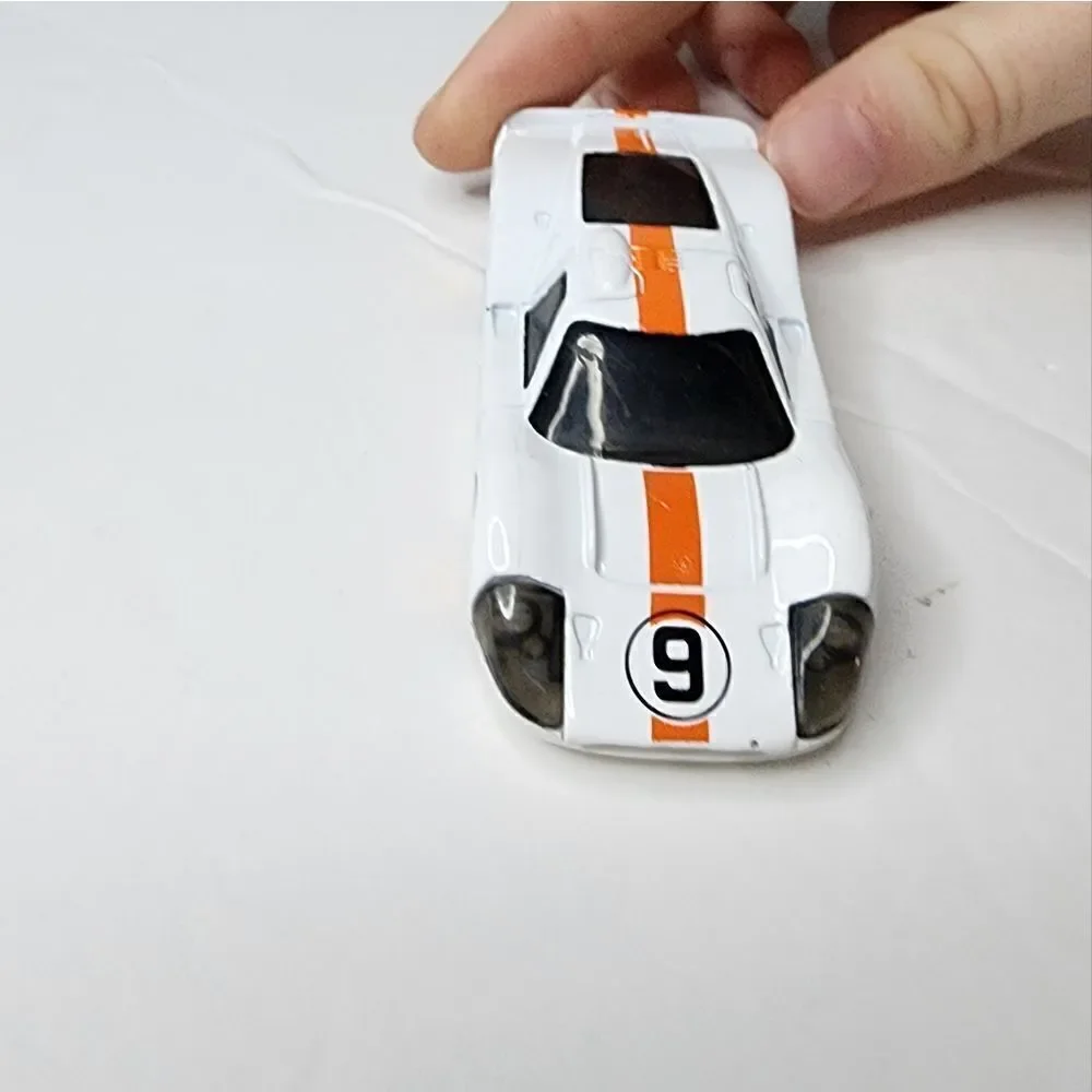 2020 Hot Wheels Loose '67 FORD GT40 MK.IV  #58/250 HW Retro Racers 4/10 (White)